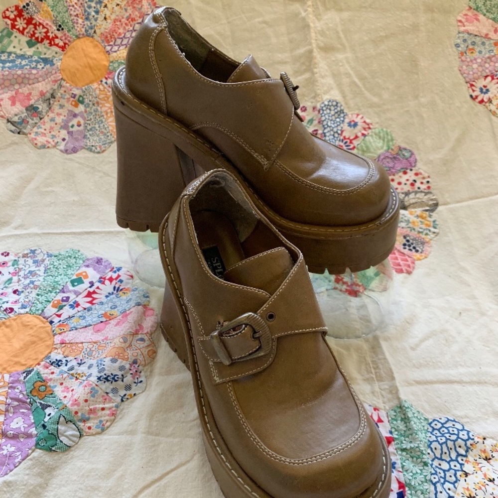 90’s vintage chunky platform loafers